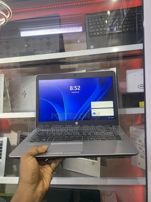 Laptop HP MT43 8GB AMD A8 SSD 256GB · Photo 1