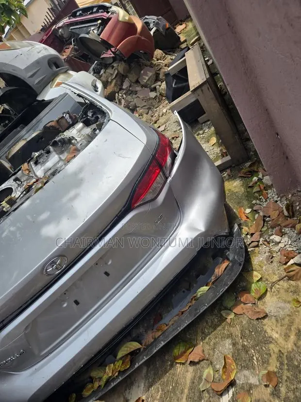 Corolla 2020 Upward Back Cut · Photo 1