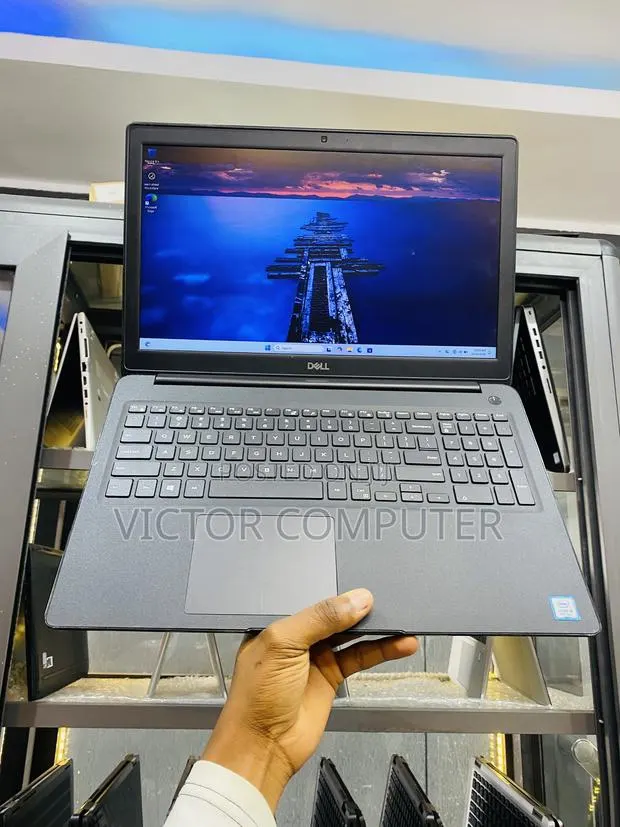 Laptop Dell Latitude 3500 8GB Intel Core i5 SSD 256GB · Photo 1