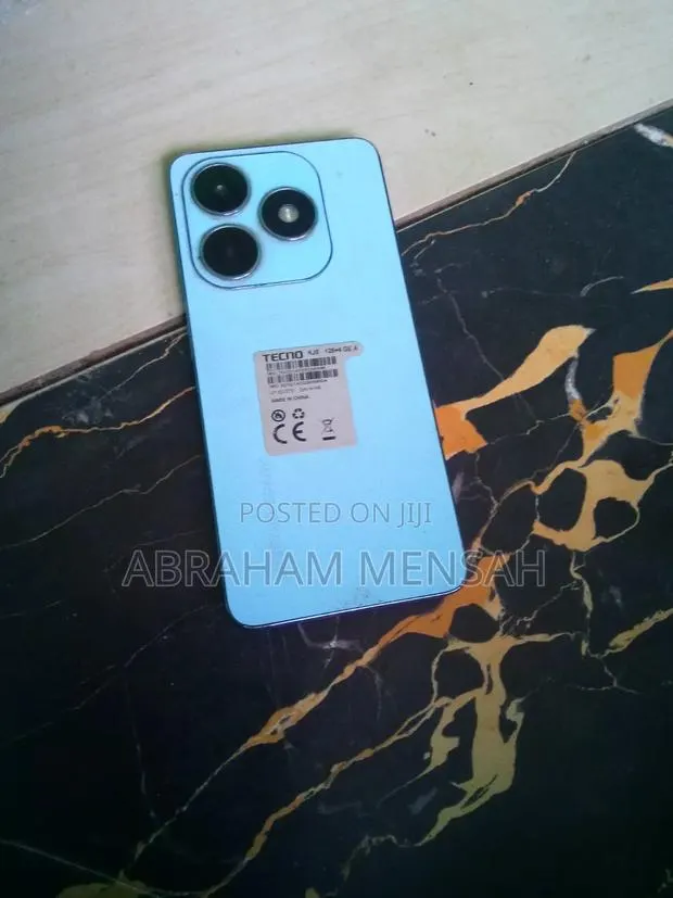 Tecno Spark 20 256 GB Blue · Photo 1