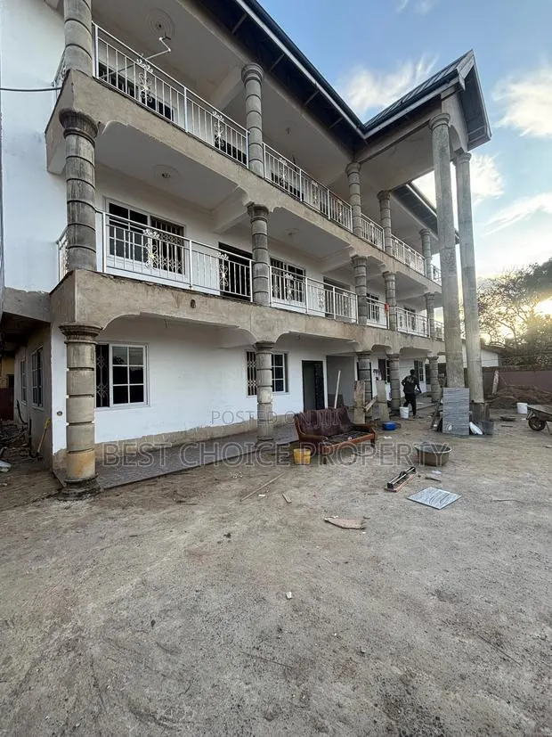 2bdrm Apartment in Housing Down for rent · Photo 1