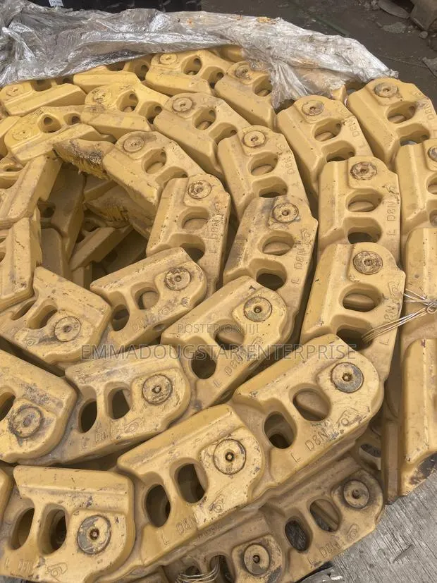CAT D8N Truck Link · Photo 1