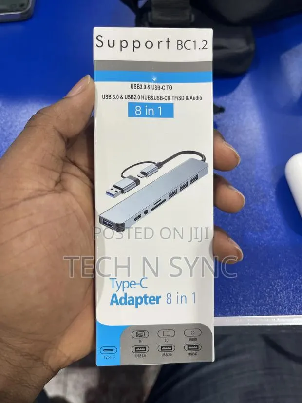Type-c Adapter 8 In 1 · Photo 1