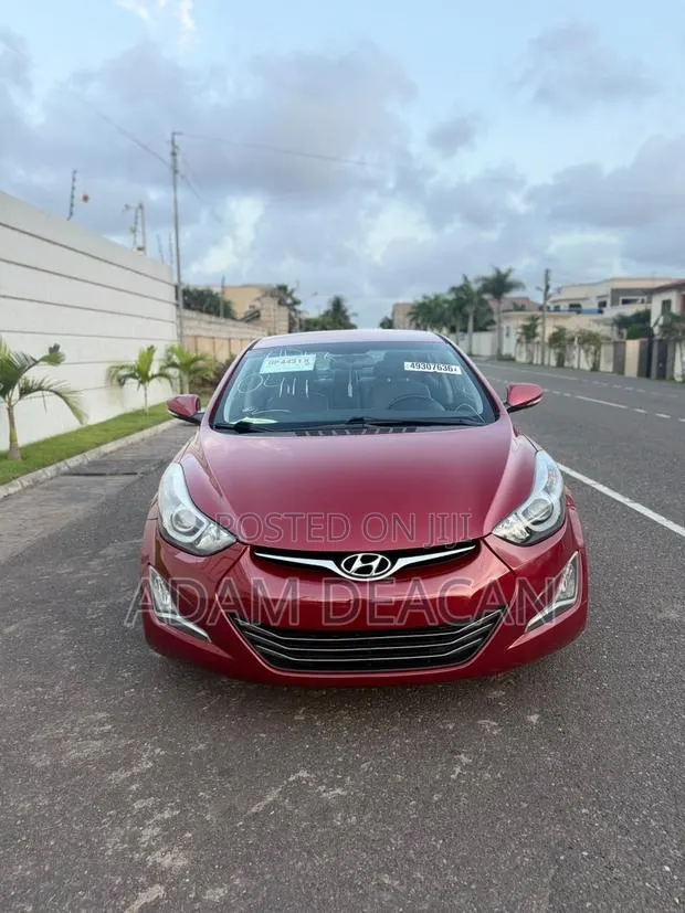 Hyundai Elantra 2015 · Photo 1