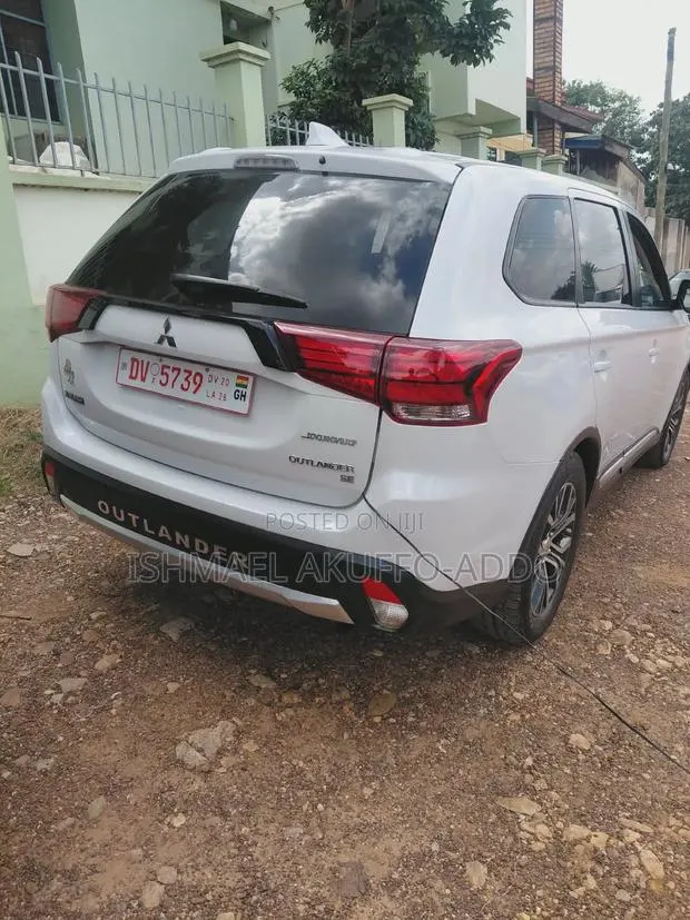 Mitsubishi Outlander Sport 2017 White · Photo 1