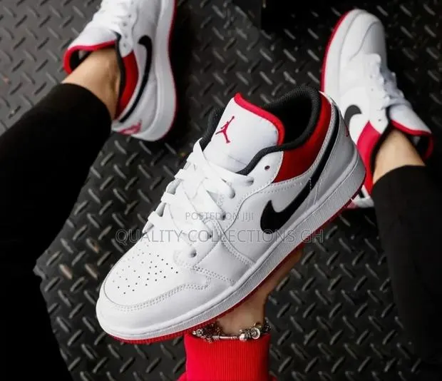 Air Jordan 1 Chicago White Red · Photo 1