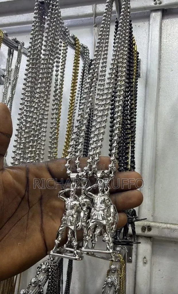 Chain for Fashions · Photo 1