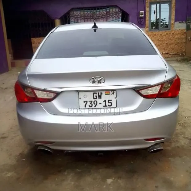 Hyundai Sonata 2013 Silver · Photo 1