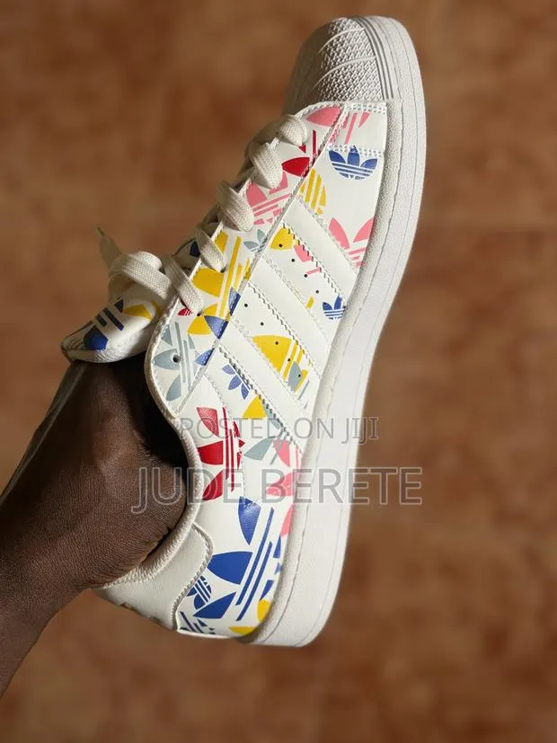 Adidas Superstar 'Allover Trefoil' White · Photo 1