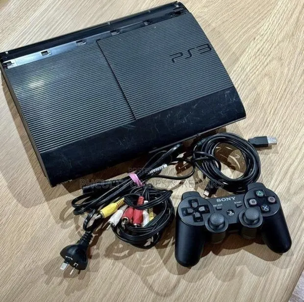 Ps3 Standard With 5 Games · Photo 1