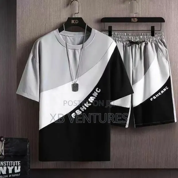 Trendy Men's Stylish Casual T-Shirt and Shorts Set · Photo 1
