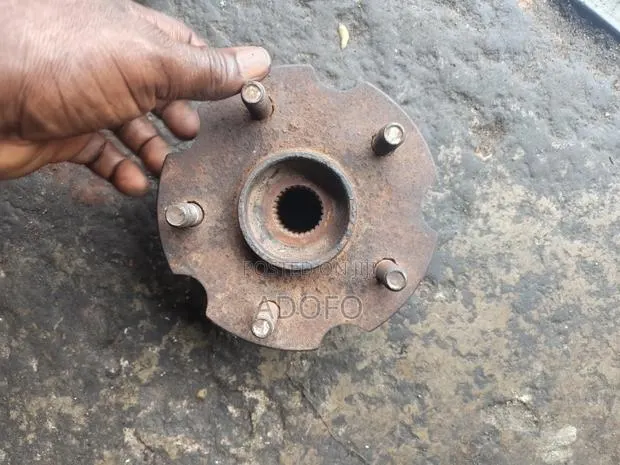 Toyota Ran 4 Back Hub 2008 to 2015 · Photo 1
