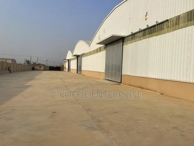 2490 SQM + Offices and Apartments at Spintex for Rent · Photo 1