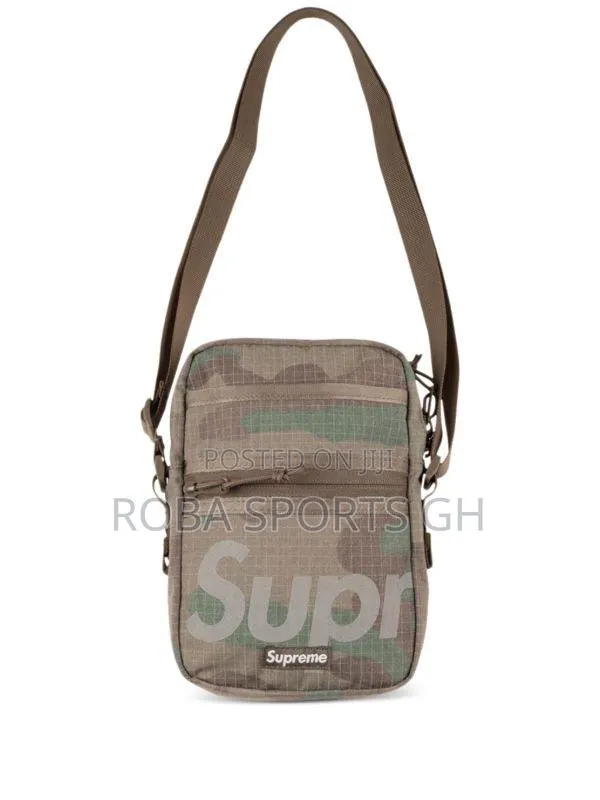 Supreme Camouflage-Pattern Shoulder Bag · Photo 1