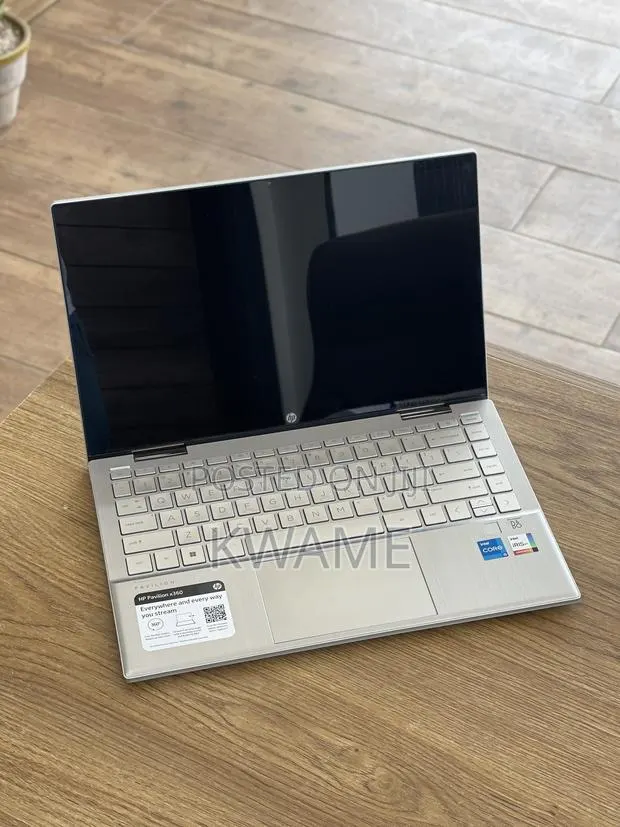Laptop HP Pavilion 13 X360 8GB Intel Core I5 SSD 512GB · Photo 1