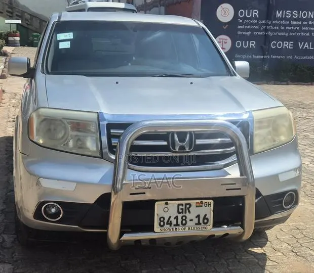 Honda Pilot 2012 Silver · Photo 1