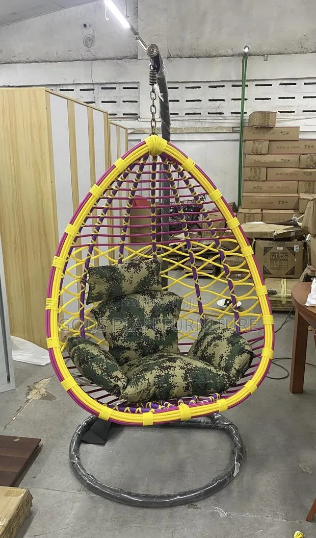 Large Size Patio Swing Chair · Photo 1