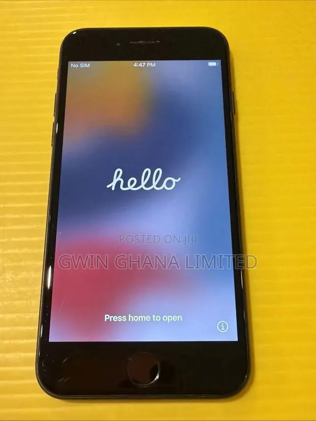 Apple iPhone 7 128 GB Black · Photo 1
