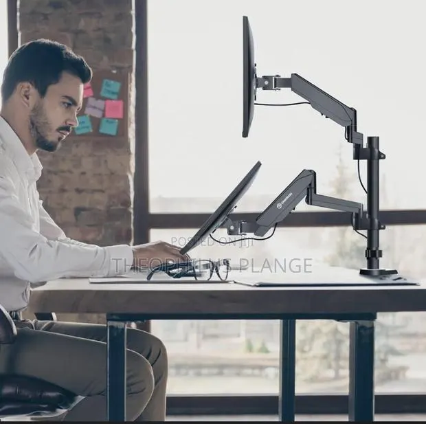 Adjustable Dual Monitor Mount · Photo 1