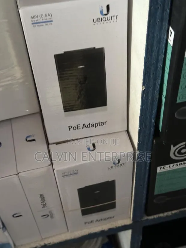 Ubiquity Poe 48v/24v Adapter · Photo 1