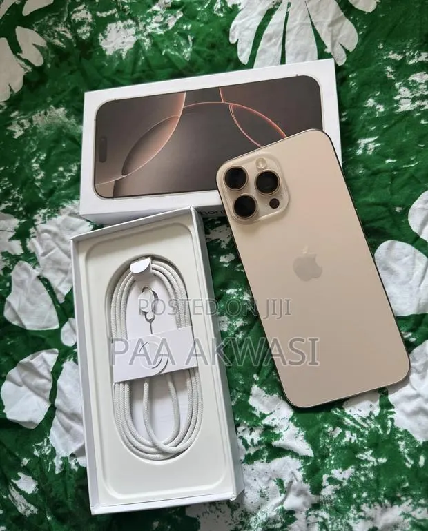 New Apple iPhone 16 Pro Max 256 GB Gold · Photo 1
