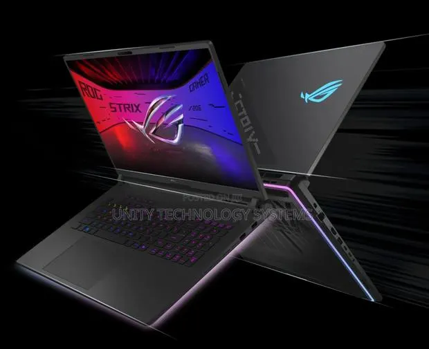 New Laptop Asus ROG Strix G18 32GB AMD Ryzen 9 SSD 1T · Photo 1