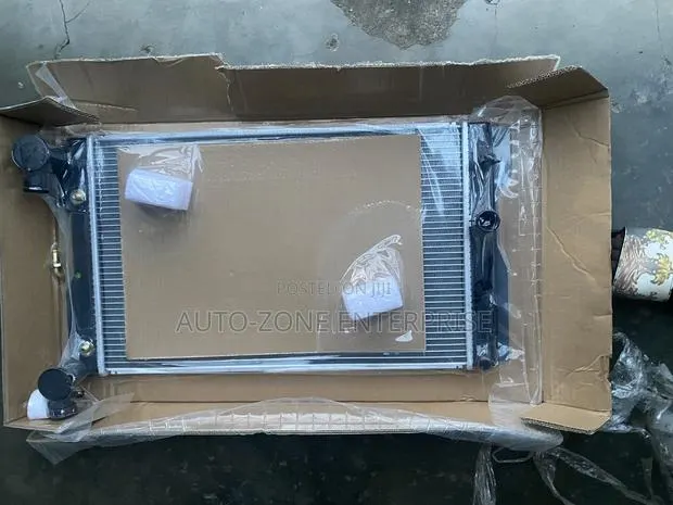 Toyota Corolla 2014 2015 2016 2017 2018 Radiator Tank · Photo 1