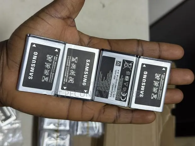 Samsung B310 Battery · Photo 1