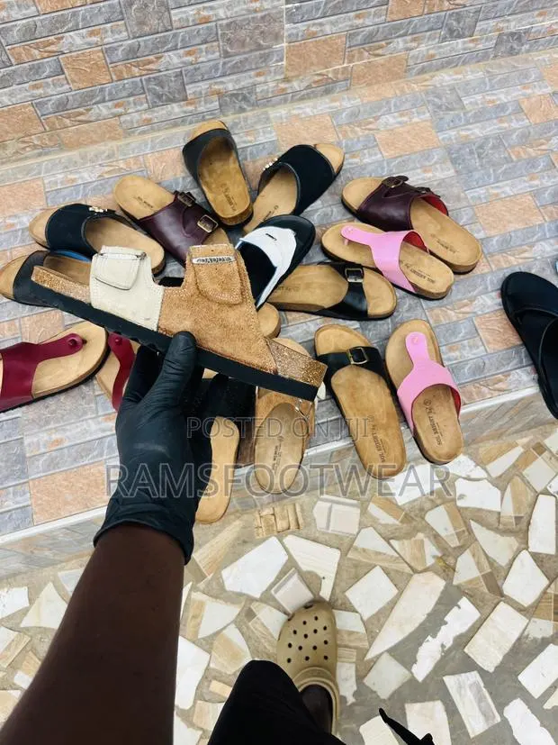 Brown and White Unisex Birken · Photo 1