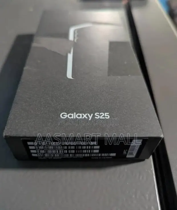 New Samsung Galaxy S25 128 GB · Photo 1