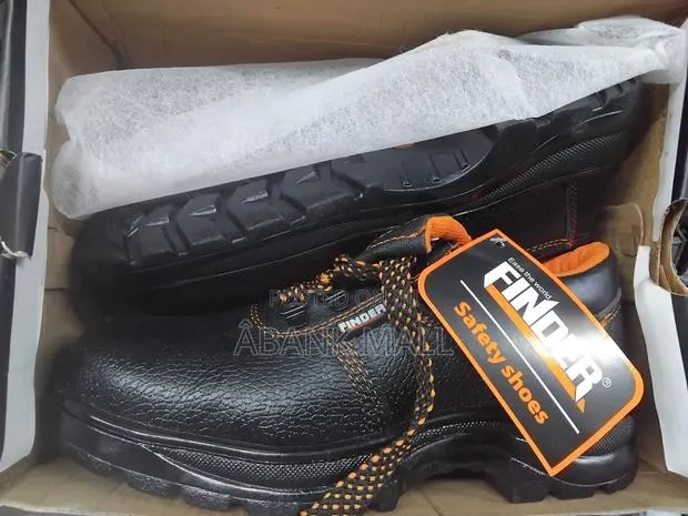 Safety Boots · Photo 1