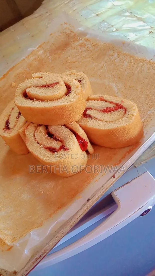 Swiss Roll/Jam · Photo 1