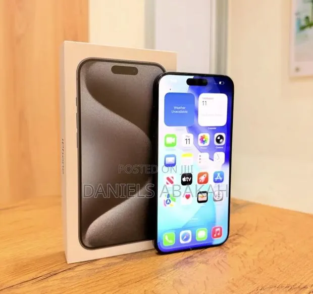 Apple iPhone 15 Pro Max 256 GB Black · Photo 1
