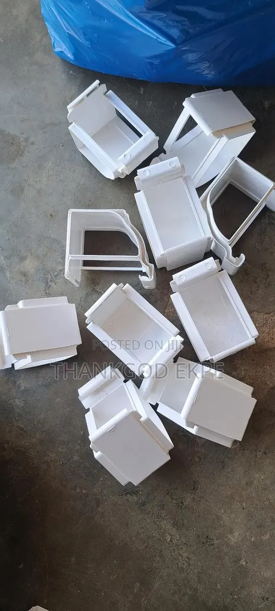 PVC Rain Square Gutters · Photo 1