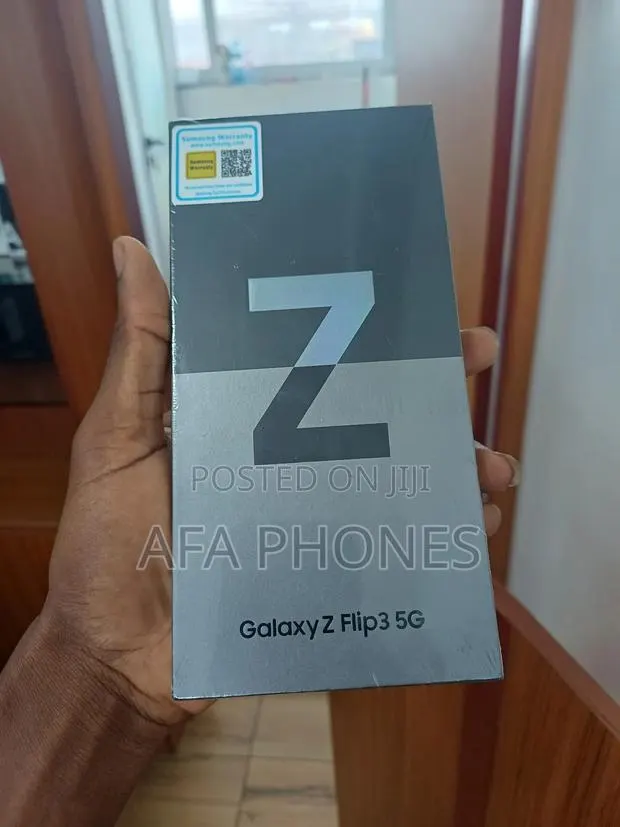New Samsung Galaxy Z Flip 3 256 GB Blue · Photo 1