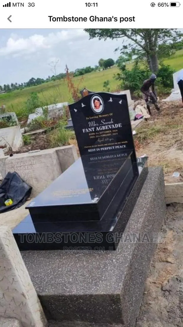 Granite Tombstone · Photo 1