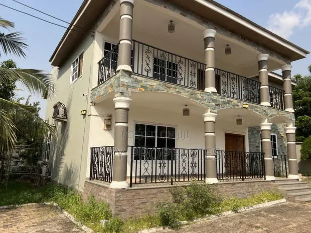 5bdrm Duplex in Oyarifa for rent · Photo 1