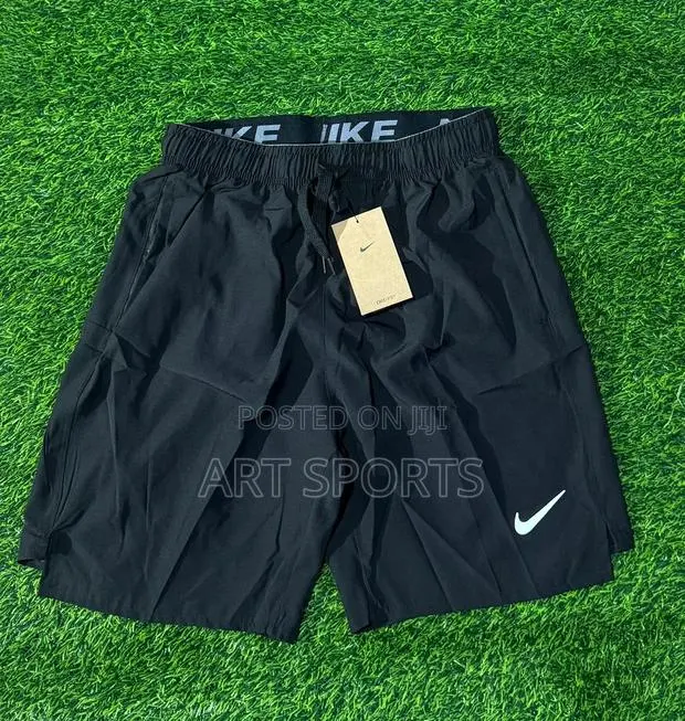 Ooriginal Nike Gym Shorts · Photo 1