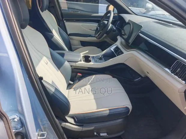 New BYD Song Plus DM-i 2024 Blue · Photo 1