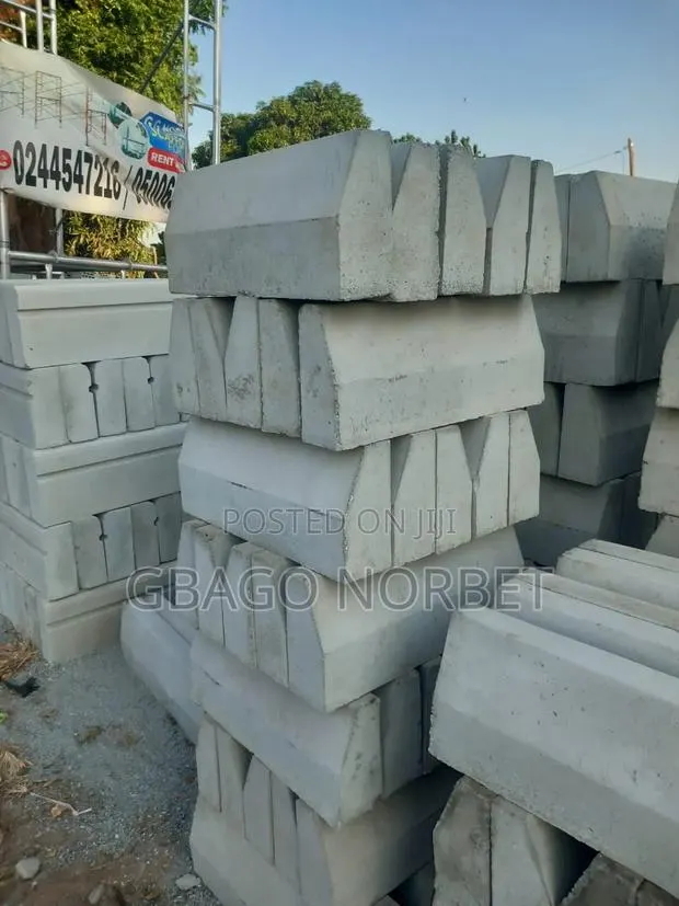Garden Curbs · Photo 1