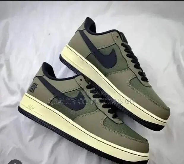 Nike Airforce 1 Undefeated Military Green · Photo 1