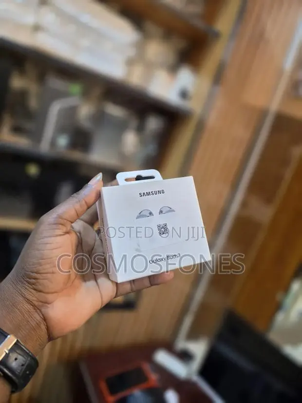 Galaxy Buds 3 · Photo 1