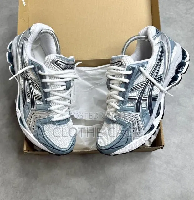 Asics Gel-Kayano 14 · Photo 1