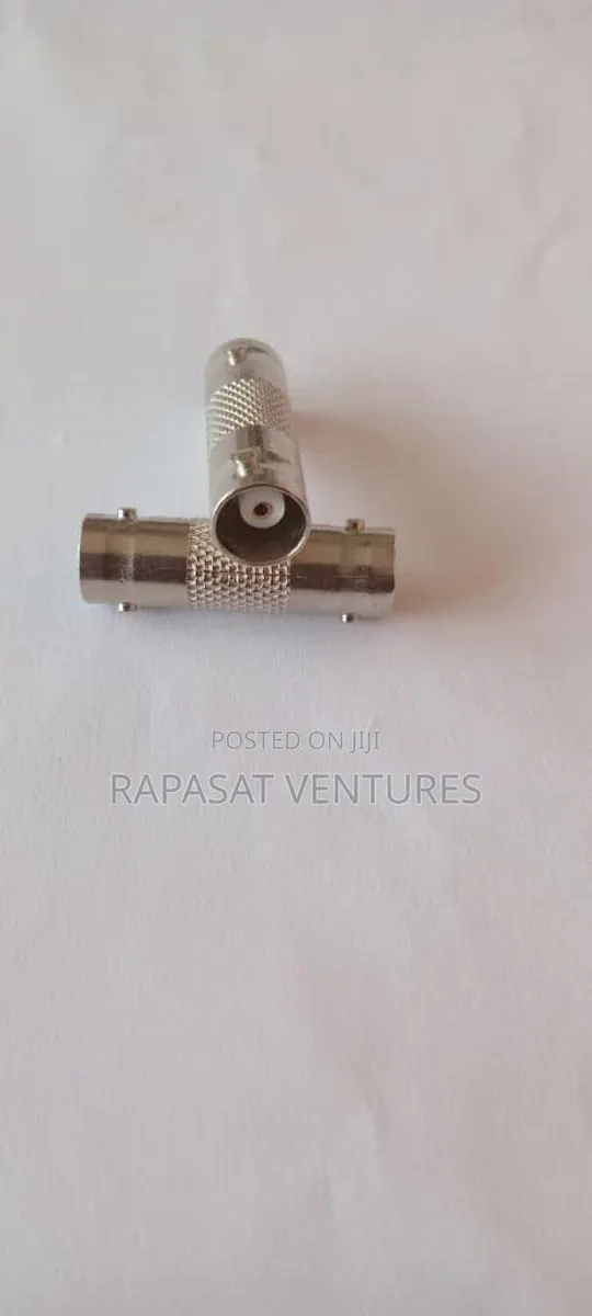 BNC Female to BNC Female Adapter · Photo 1
