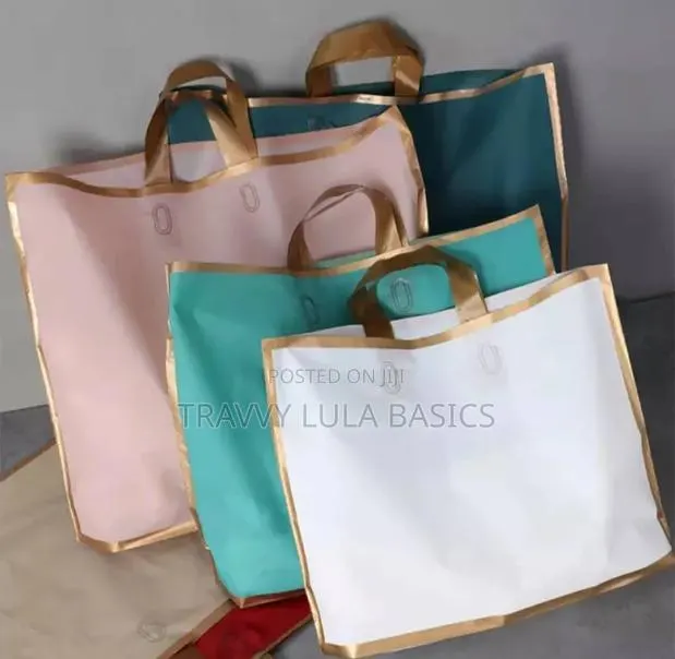 New Golden Shopping Carrier Bags · Photo 1