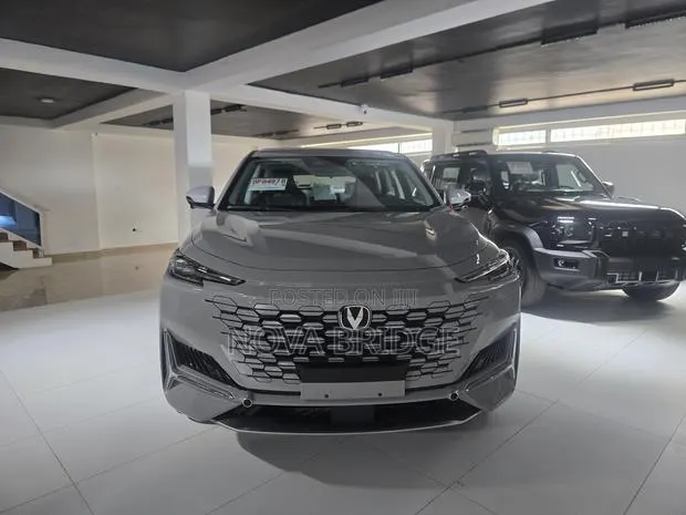New Changan UNI-K 2.0 Petrol AWD 2025 Gray · Photo 1