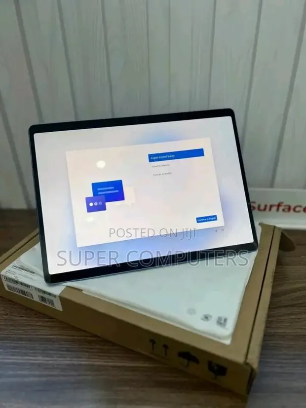New Microsoft Surface Pro 11th Edition, a Copilot+ PC 16GB SSD 512GB · Photo 1