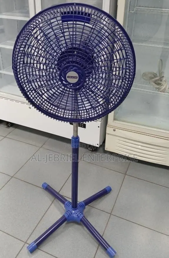 18” Standing Fan · Photo 1