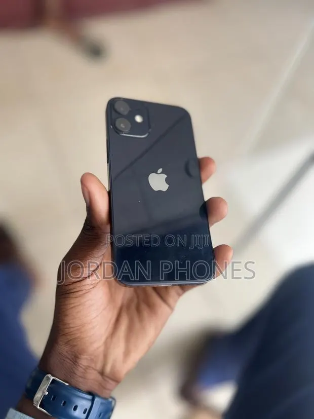 Apple iPhone 12 mini 128 GB Black · Photo 1