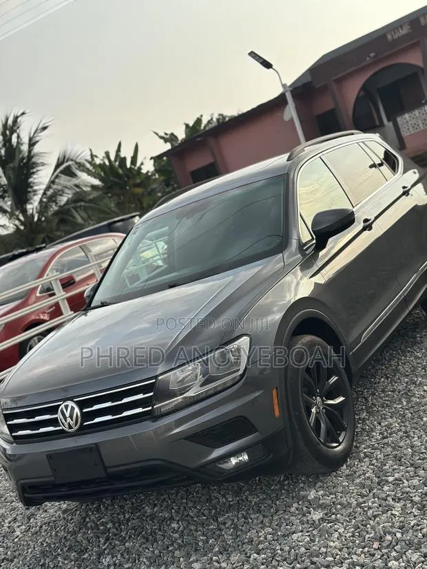 Volkswagen Tiguan 2.0T SEL Premium AWD 4MOTION 2019 Gray